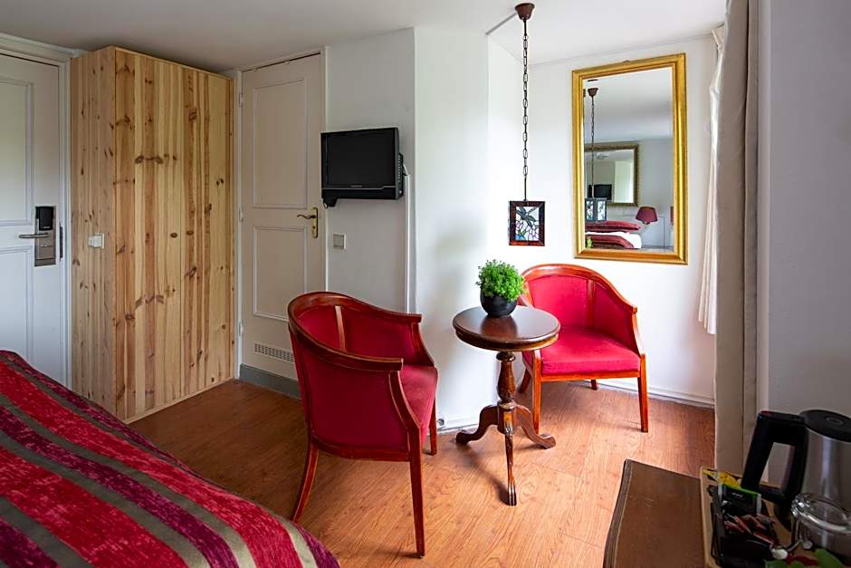 Amsterdam House Hotel