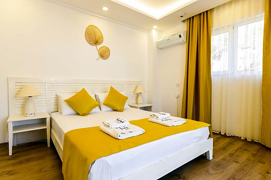 Kybele Suites
