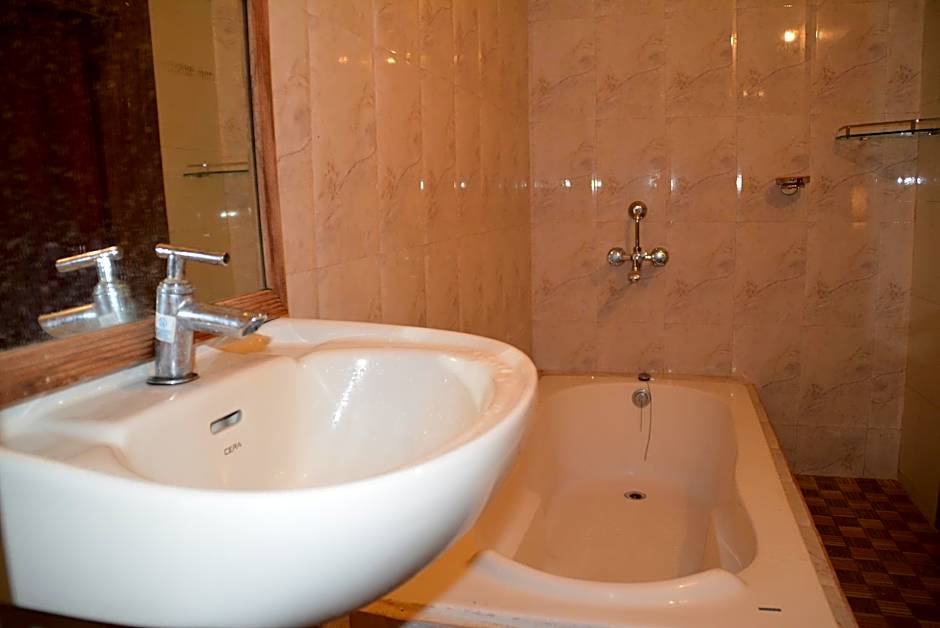 Round Cube Guest House