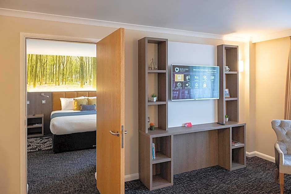 Burleigh Court Hotel and Leisure