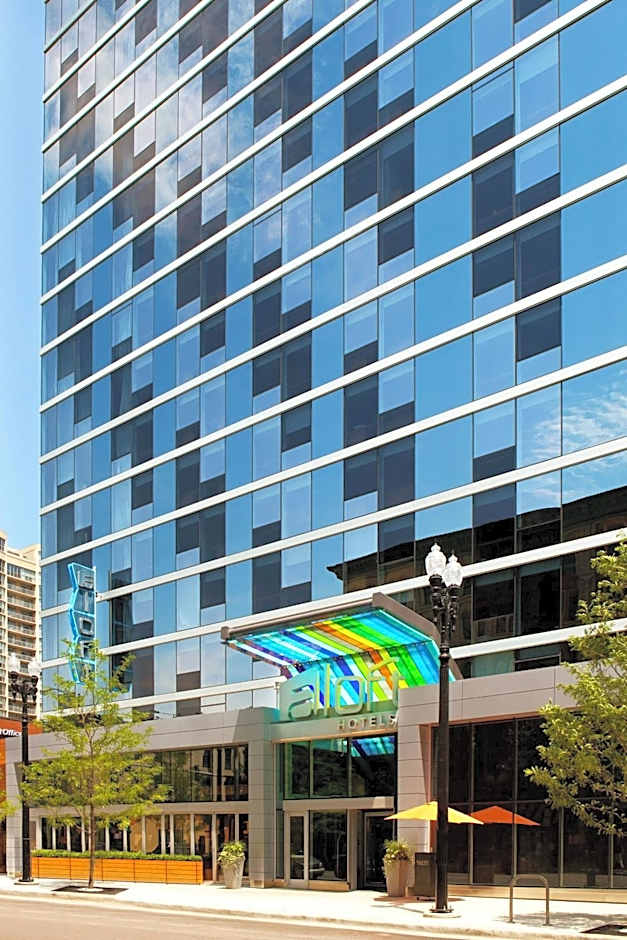 Aloft Chicago Downtown River North