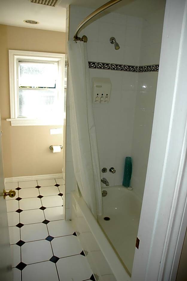 Cambie Lodge