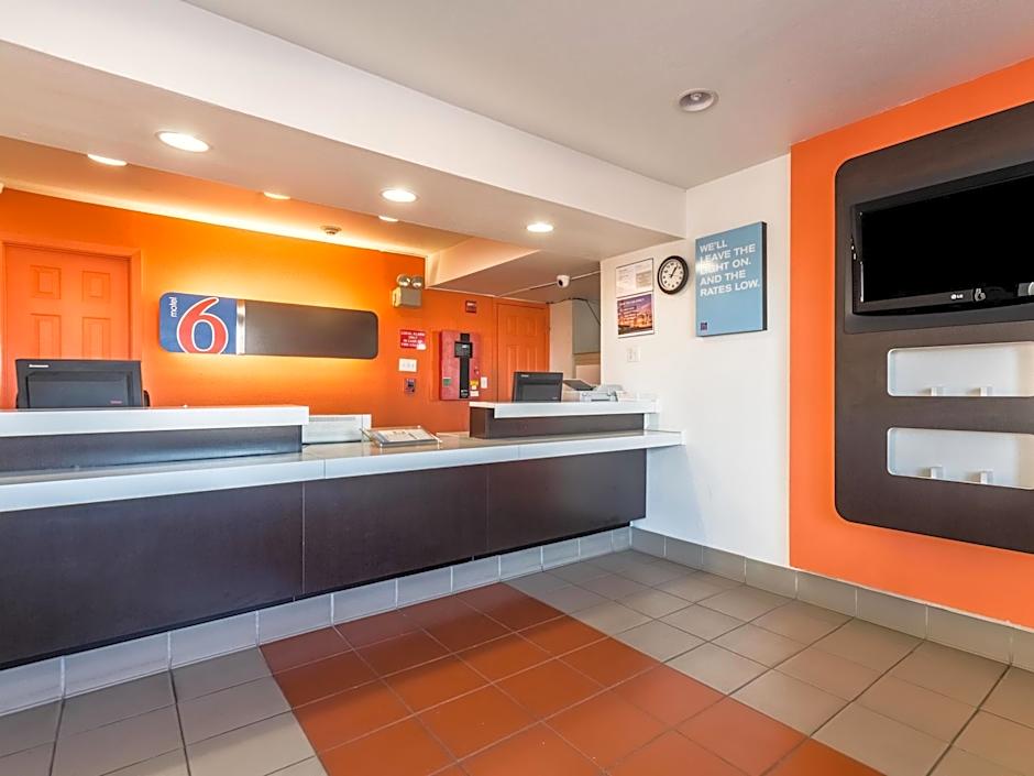 Motel 6-Garland, TX - Dallas