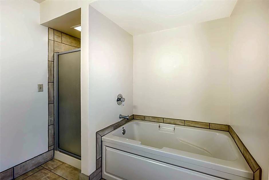 Best Western Plus Scottsdale Thunderbird Suites