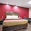 Econo Lodge Inn & Suites