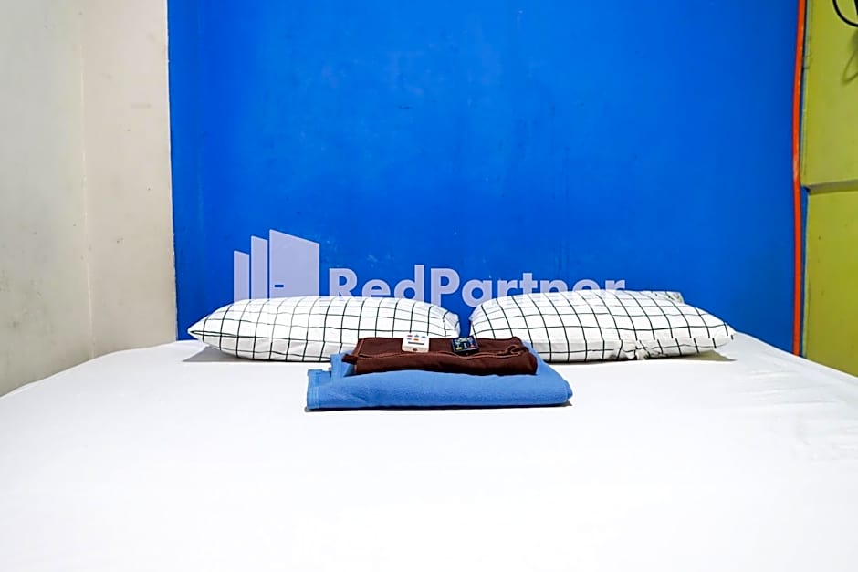 Cosmo Tanjung Duren Mitra RedDoorz