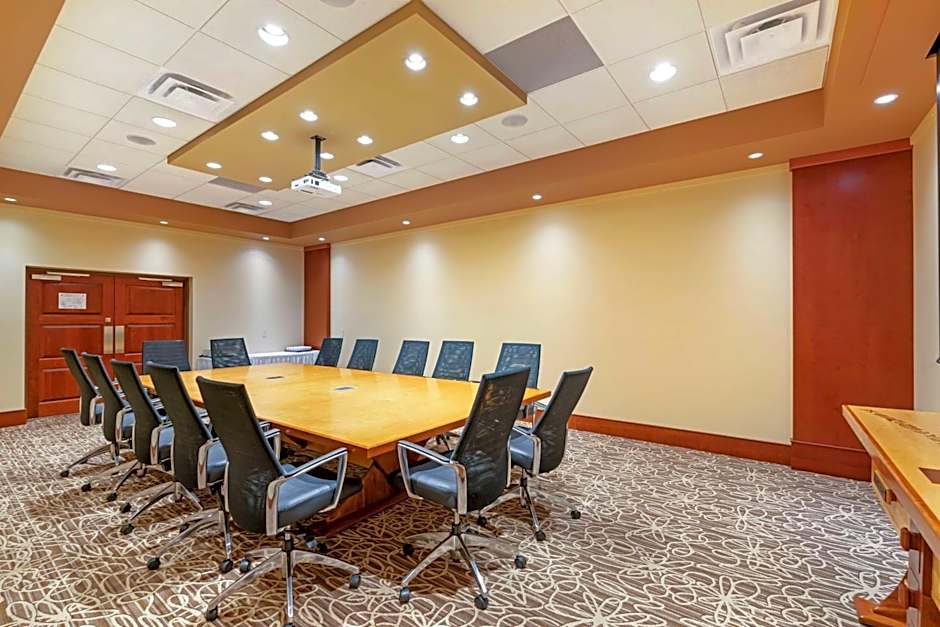 Best Western Plus Barclay Hotel