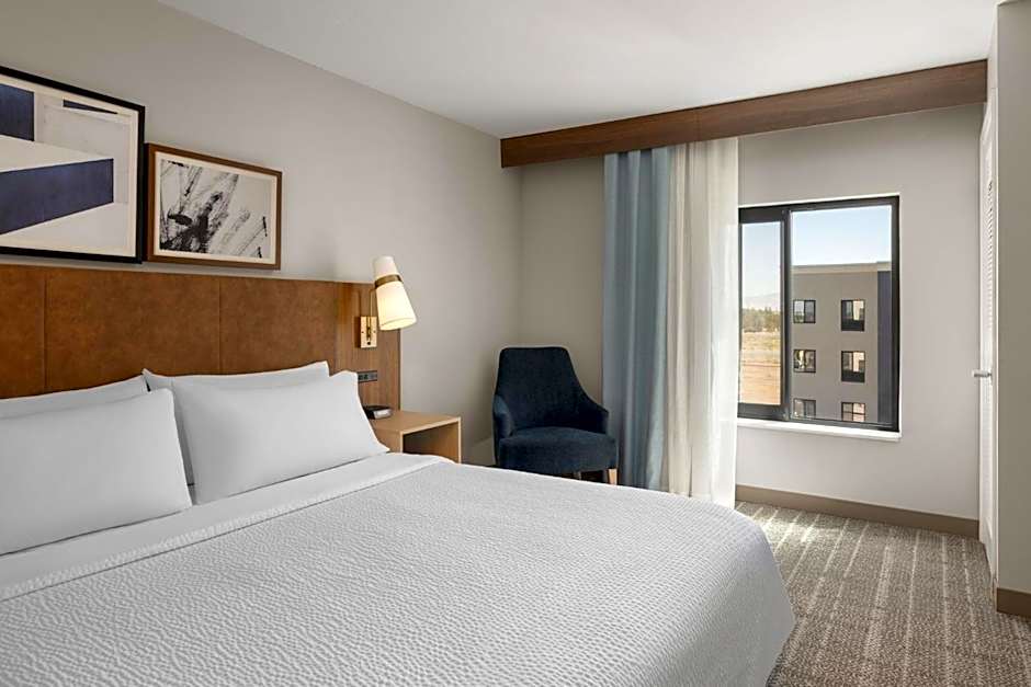 Staybridge Suites Manteca By IHG