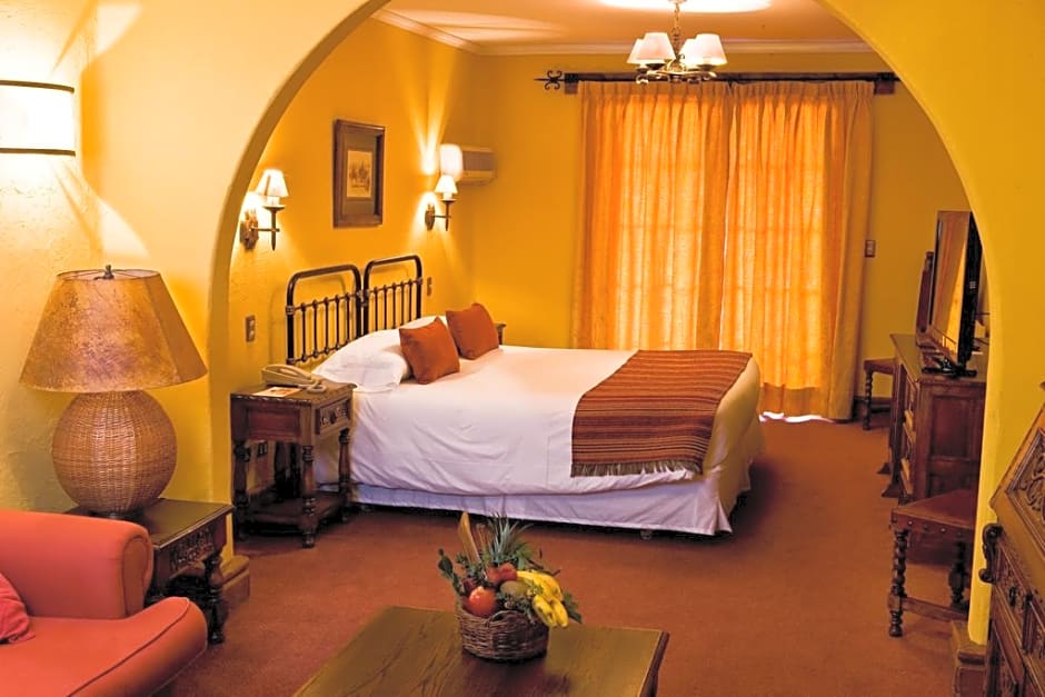 Photo 1 of 1 of Standard Suite