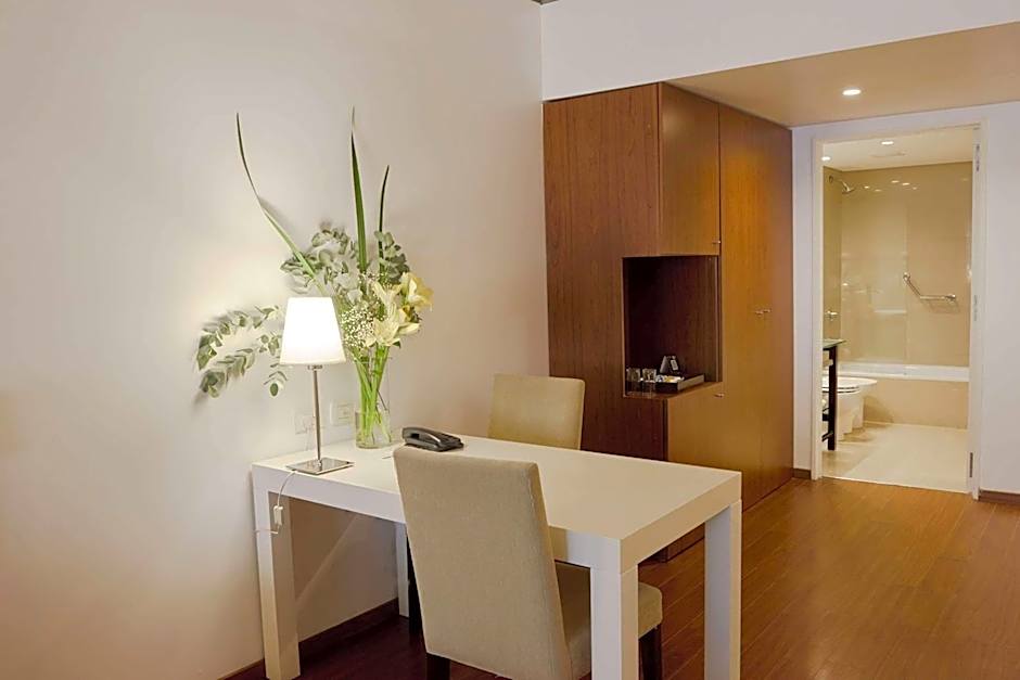 Dazzler by Wyndham Buenos Aires Maipu