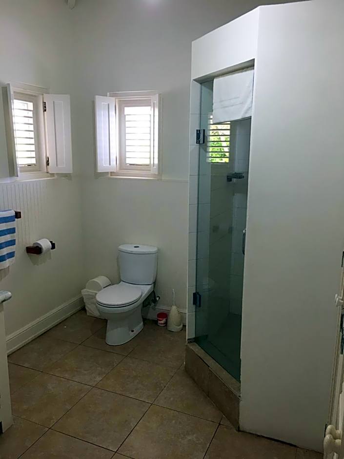 The Atlantis Historic Inn