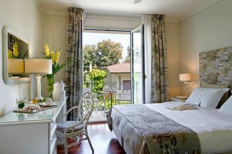 Classic Double or Twin Room