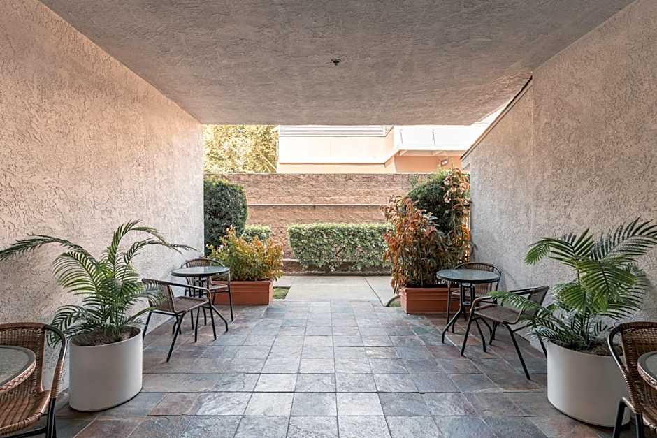 GOVERNORS INN HOTEL SACRAMENTO