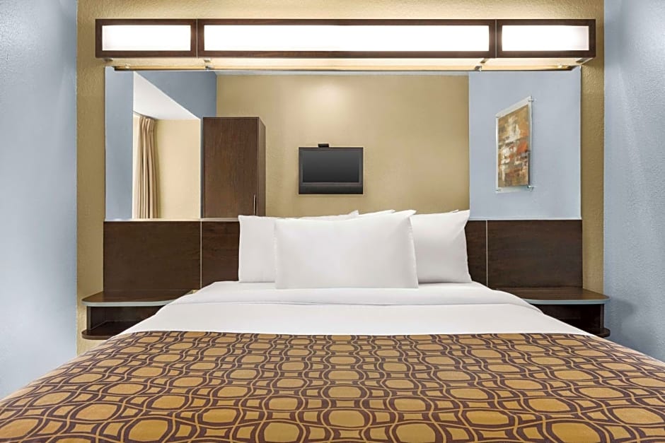 Microtel Inn & Suites By Wyndham Woodstock/Atlanta North