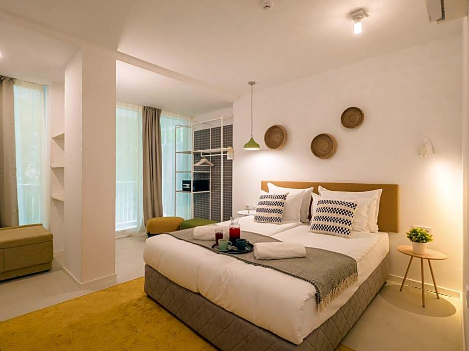 ibis Styles Golden Sands Roomer Hotel