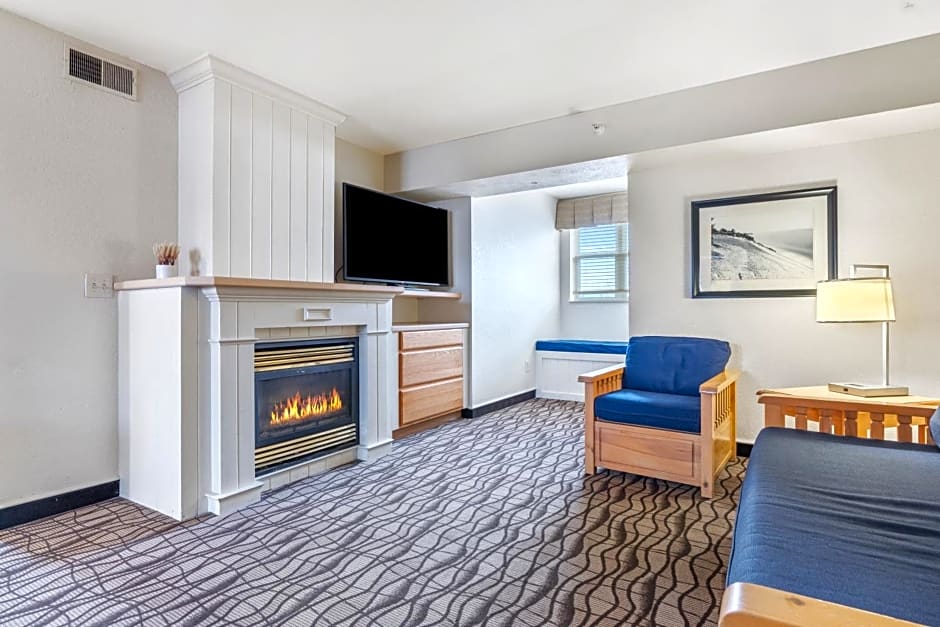 Cherry Tree Inn and Suites