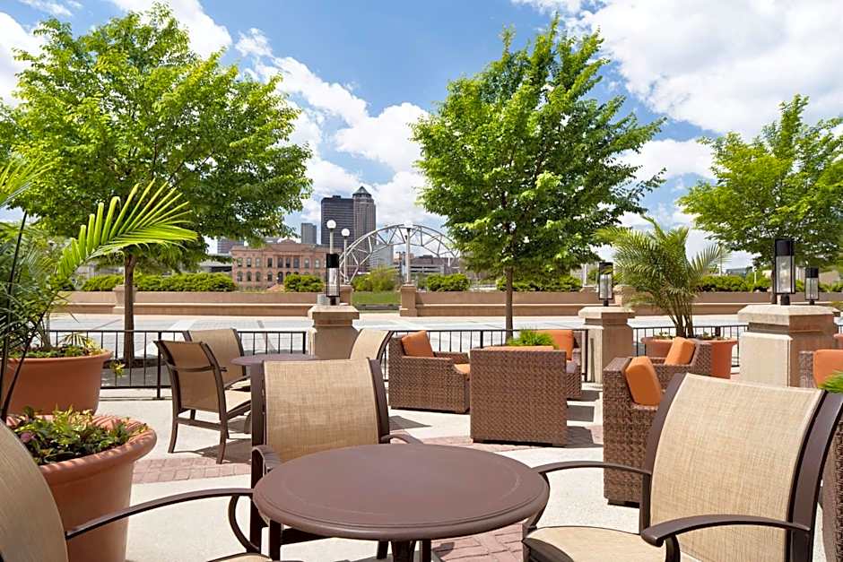 Embassy Suites by Hilton Des Moines Downtown