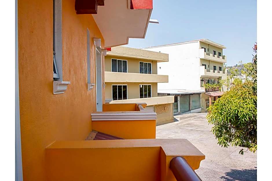 OYO Hotel La Playa