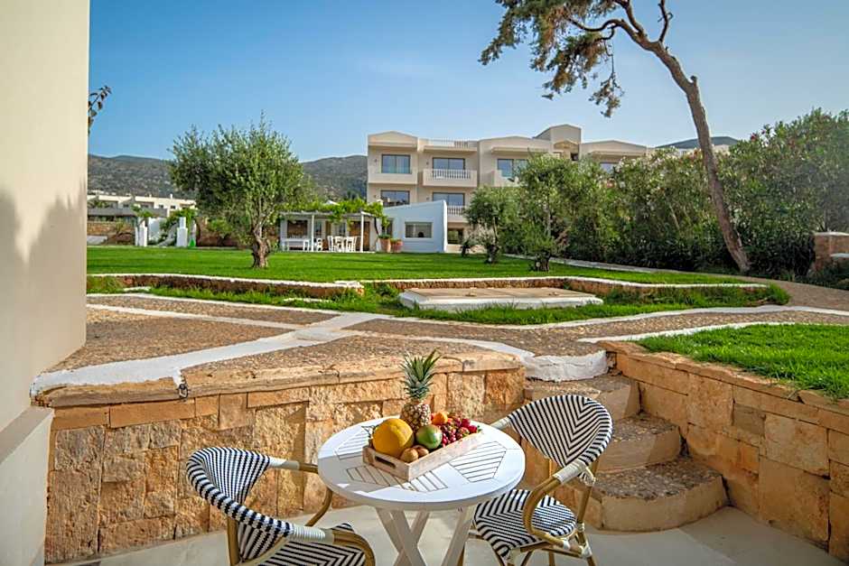 Parthenis Hotel & Suites