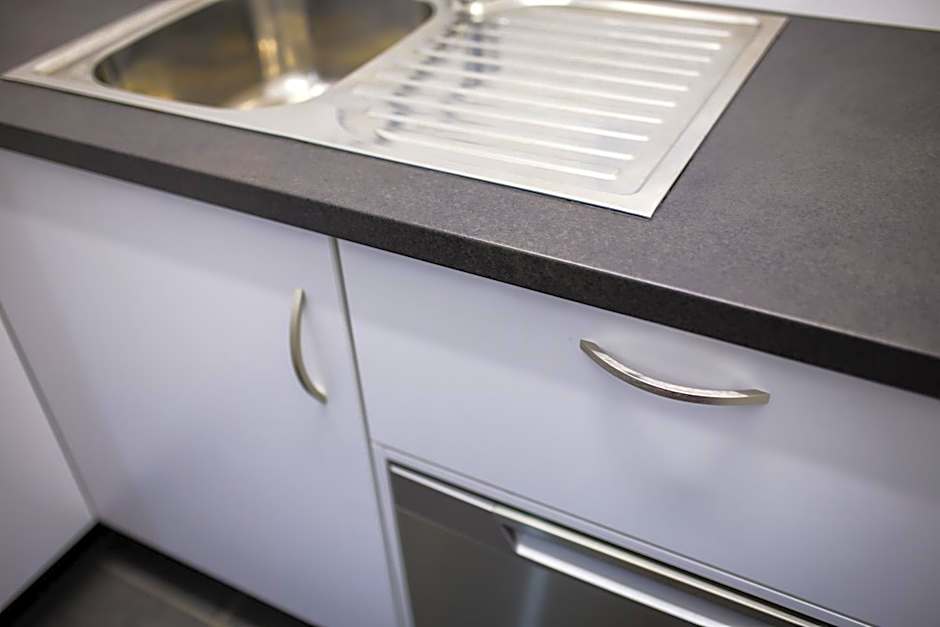 Glenmore Palms Motel