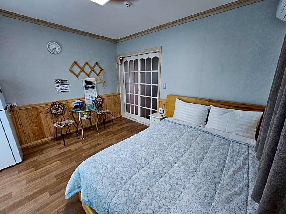 Yangyang Muhak Motel