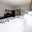 Red Roof Inn & Suites Newburgh – Stewart Airport/ West Point