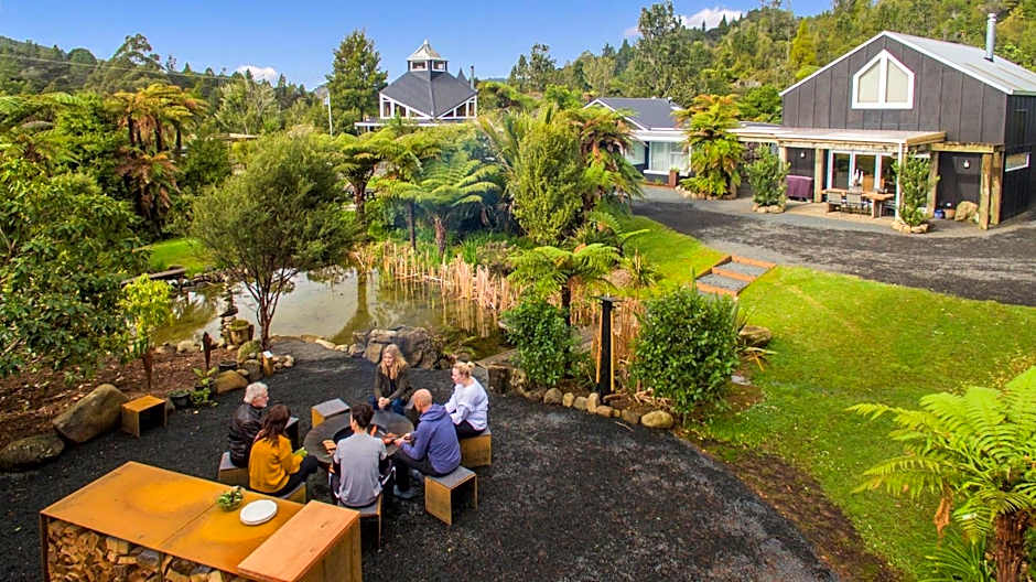 Wairua Lodge - Rainforest River Retreat
