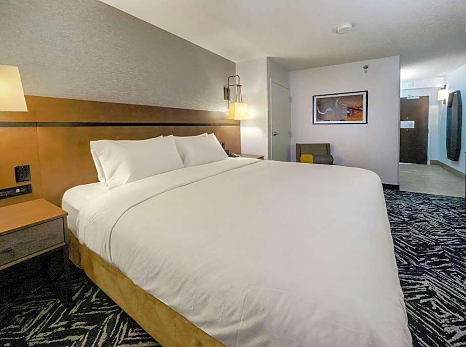 DoubleTree By Hilton Jamestown, NY