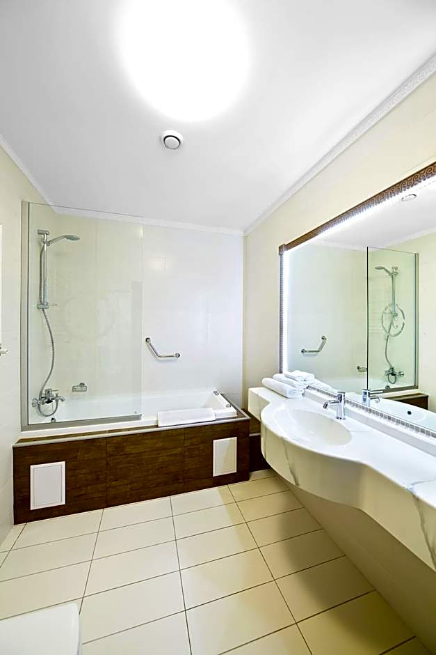 Frapolli Hotel on Deribasivska street