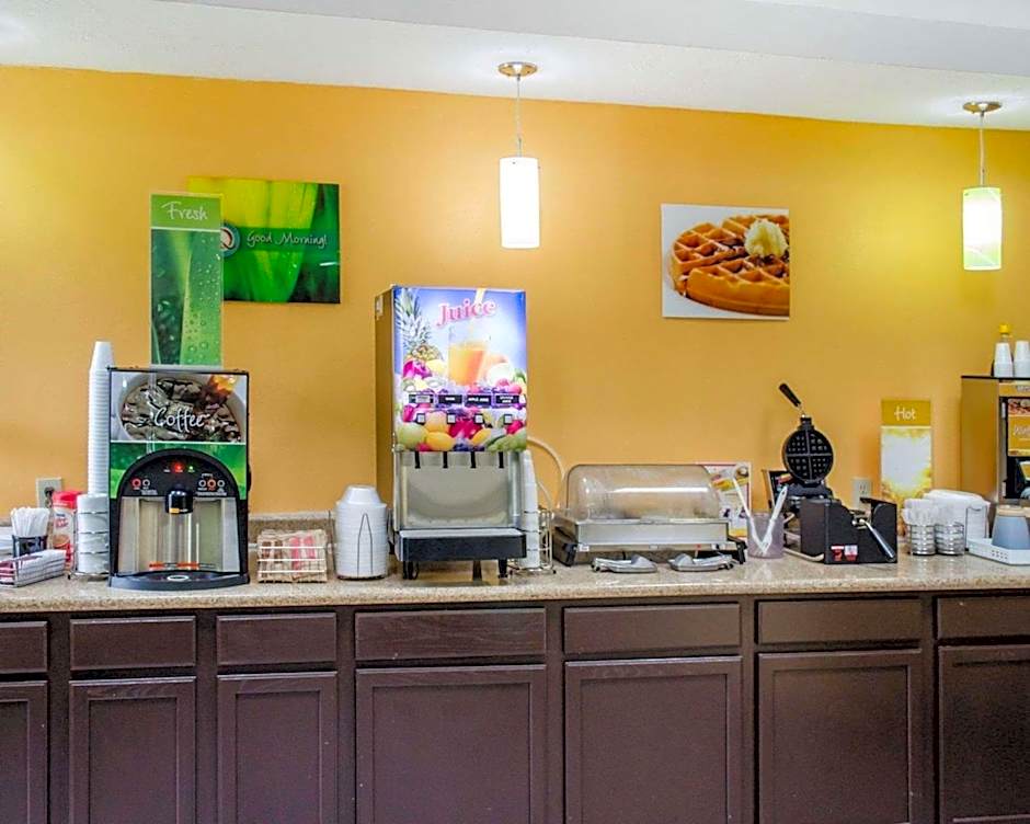 Quality Inn & Suites Medina - Akron West
