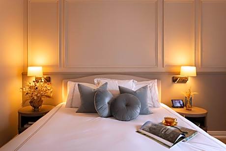 The Lansdowne Kenmare
