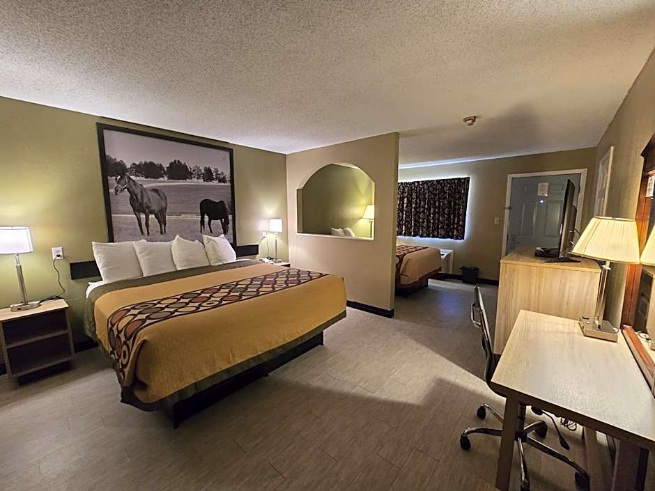 Super 8 by Wyndham Arkadelphia Caddo Valley Area