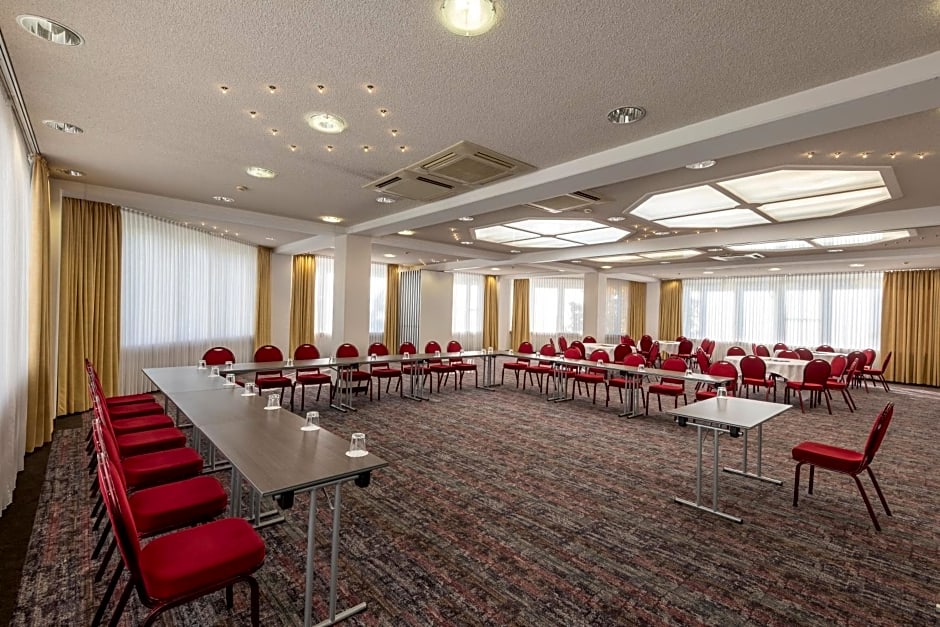 Holiday Inn Munich-Unterhaching By IHG