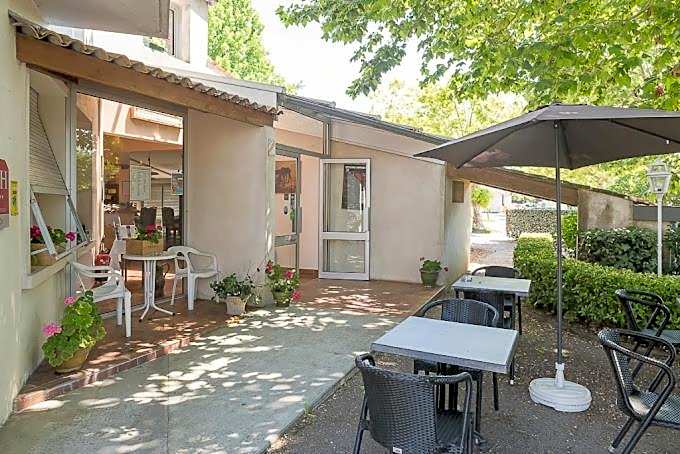 Hôtel Platanes - KB HOTEL GROUP