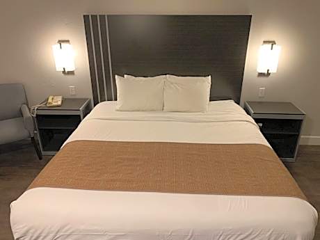 Queen Room - Disability Access