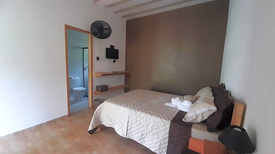 Rancho Esperança, pouso e comida a lenha