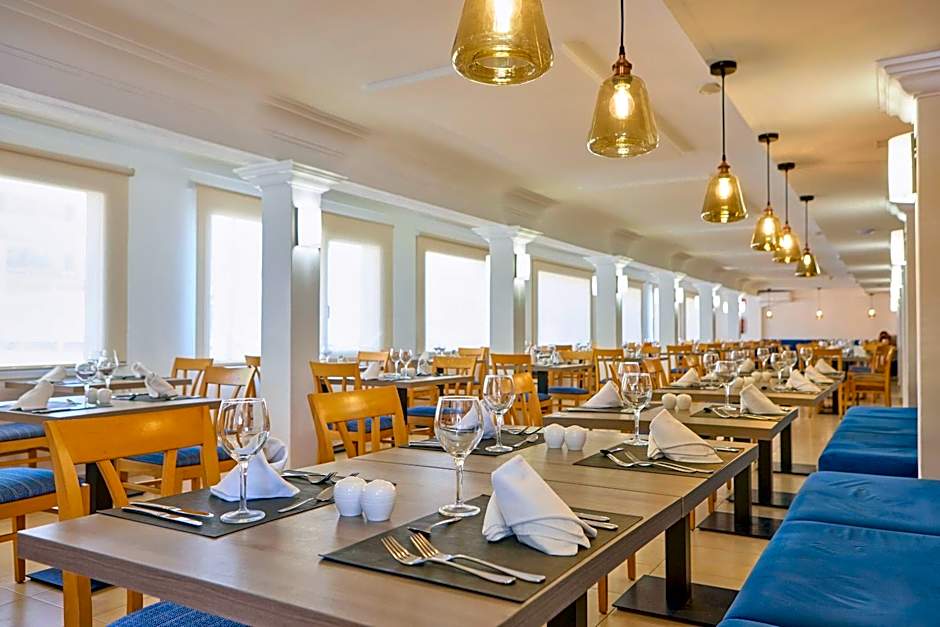 Universal Hotel Bikini