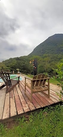 Serra Mar à beira rio , rafting, suites, lofts, e Casas