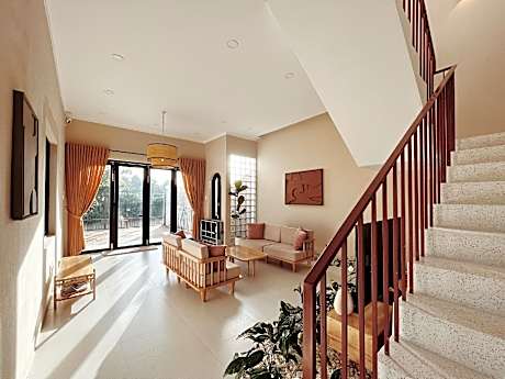 XOM House Biển Hồ