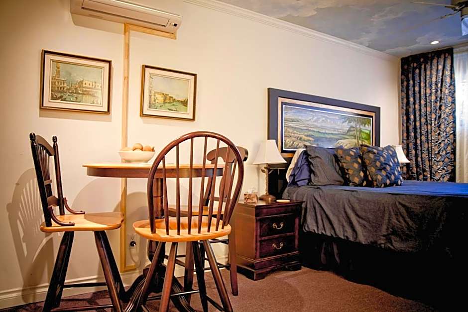 Maison Des Jardins B & B