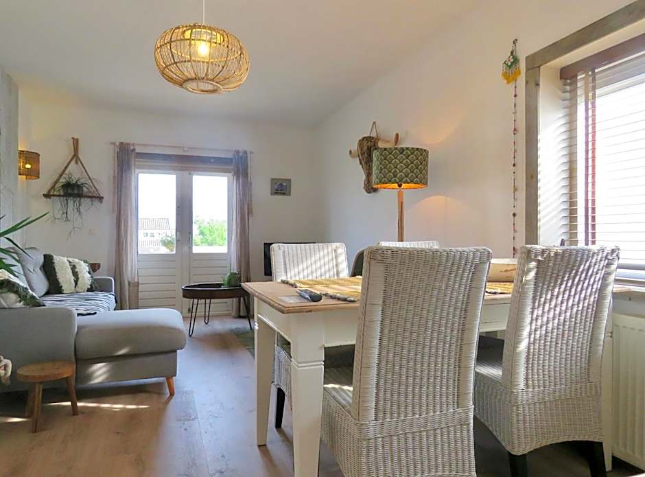 Casa duna close to the beach, city centre, dunes and parking area