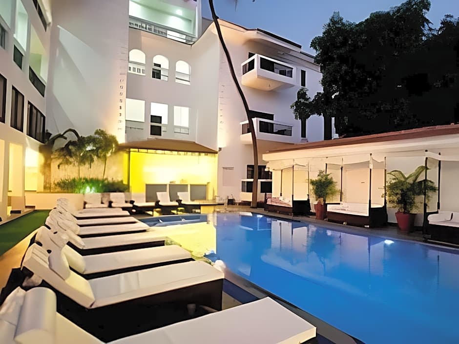 Silver Sands Hideaway Hotel