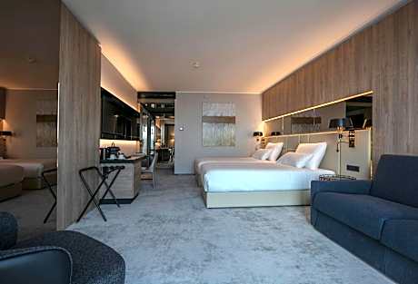 Superior Queen Room with Two Queen Beds