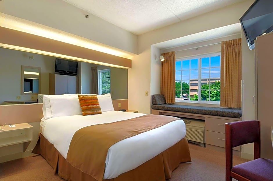 Microtel Inn & Suites By Wyndham Bloomington/Minneapolis