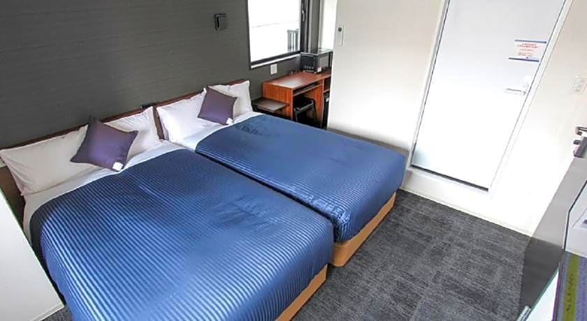 Hotel Livemax Umeda West