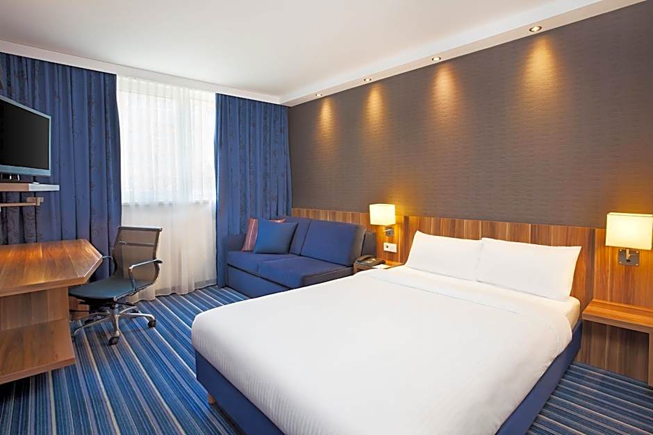 Holiday Inn Express Augsburg By IHG