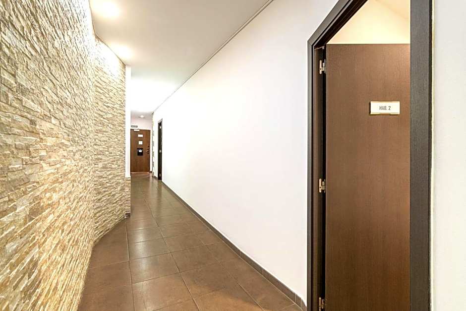 Laramond Barcelona Rooms