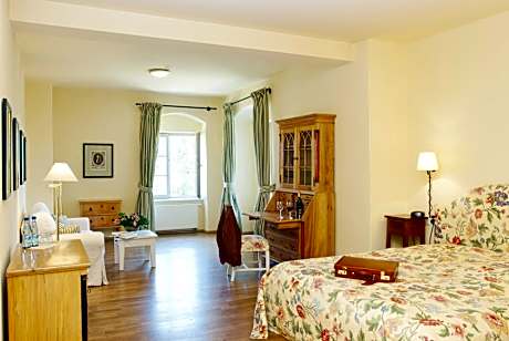 Double Room - Main Building