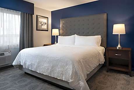 1 King One Bedroom Suite