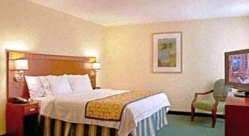 Courtyard by Marriott Hadley Amherst
